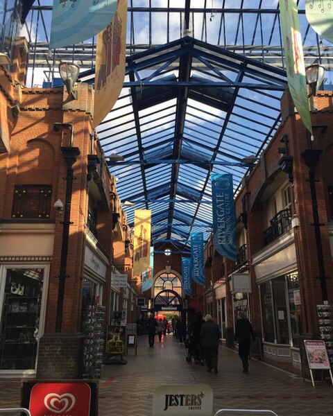 File:Arcade, Rivergate shopping centre, Peterborough - geograph.org.uk - 4851018.jpg