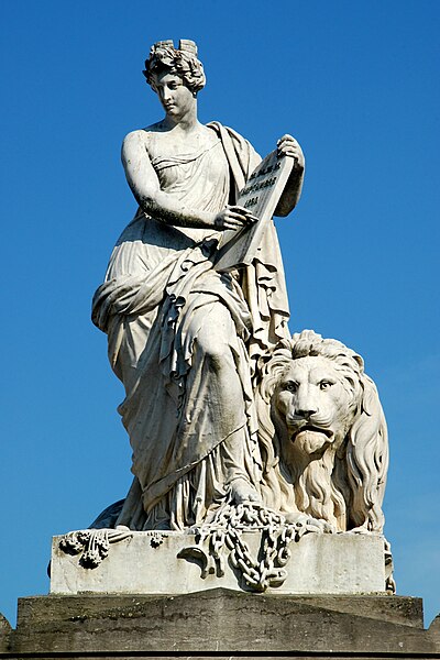File:Belgique - Bruxelles - Monument aux martyrs - 04.jpg