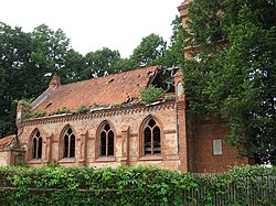 Ruine der evangelischen Kirche in Białuty