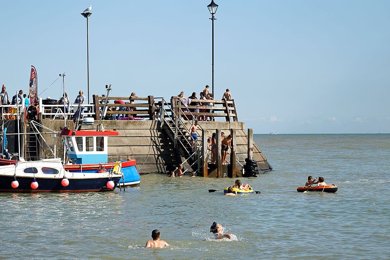 File:Boats pier and swimmers at Broadstairs Kent England 3.jpg