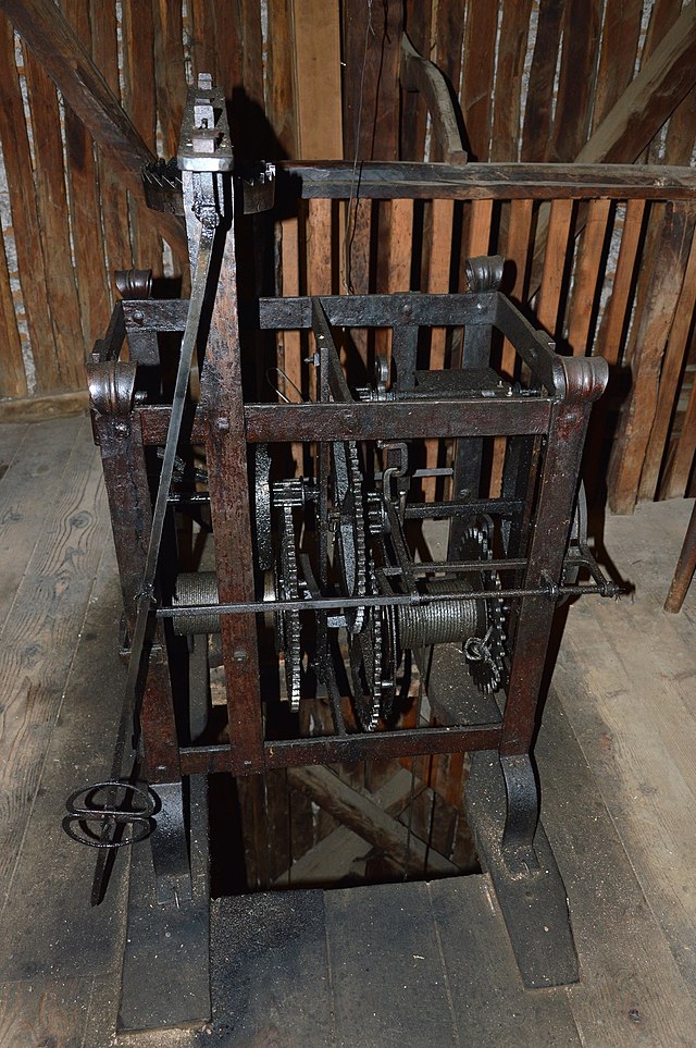 File:Botevgrad_Clock_tower_interior_08.JPG