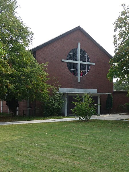 File:Bremen-Blumenthal Heilig-Kreuz-Kirche 01.jpg