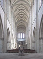 interno de la katedralo