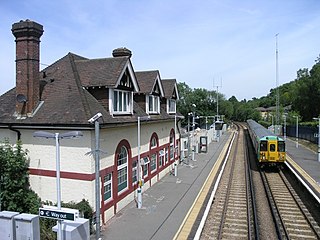 <span class="mw-page-title-main">Chipstead railway station</span> National Rail station in Surrey, England