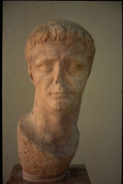 صورة:Claudius PiraeusMuseum01.jpg