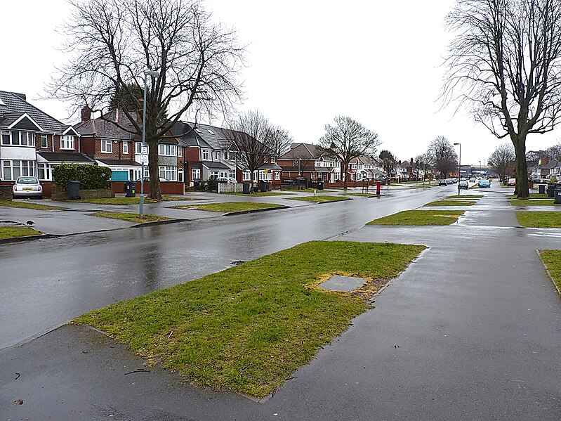 File:Cliveden Avenue, Perry Barr - geograph.org.uk - 5708620.jpg