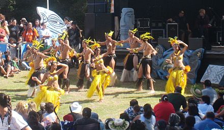 Dancers at the Cook Islands stage, 2010