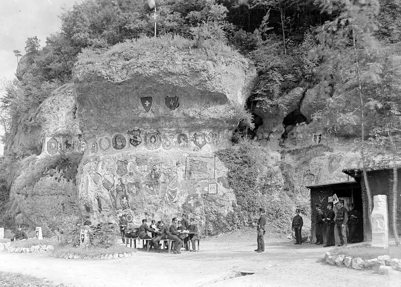 File:Die Felsverzierungen beim Wachtposten Kessiloch - CH-BAR - 3239020.tif