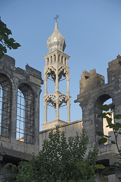 File:Diyarbakır Surp Giragos Armenian Church 1158.jpg