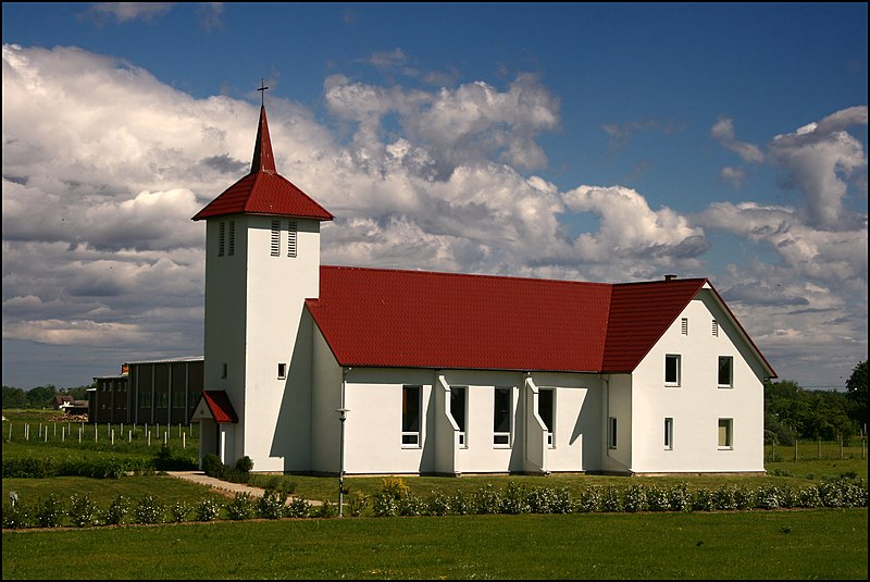 File:Emburga church - panoramio.jpg