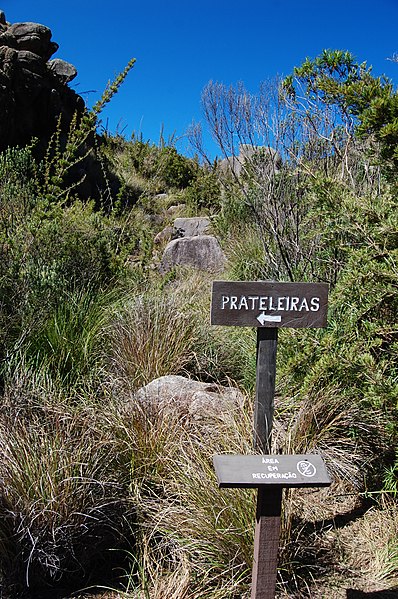 File:End of Prateleiras trail^ - panoramio (4).jpg
