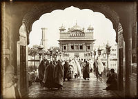 Entrance to The Golden Temple in 1907.