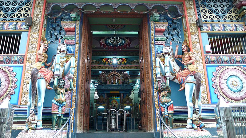 File:Entrance to the Murugan Hindu Temple.jpg