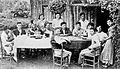 Família Japonesa em Bastos 1930.jpg