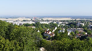 Fontenay-le-Fleury en plaine de Versailles.