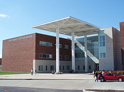 Fort Zumwalt East High School.jpg