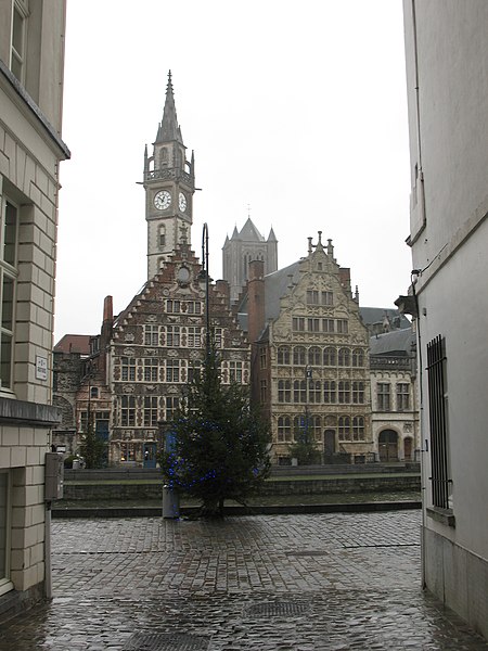 File:Gent - Graslei gildehuizen.JPG