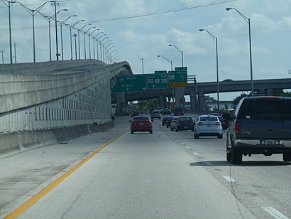 How to get to Golden Glades Interchange with public transit - About the place