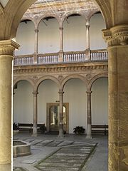 Patio de la Capilla.