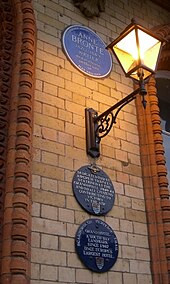 The hotel's blue plaques Grandhotel-scarborough-blueplaques.jpg