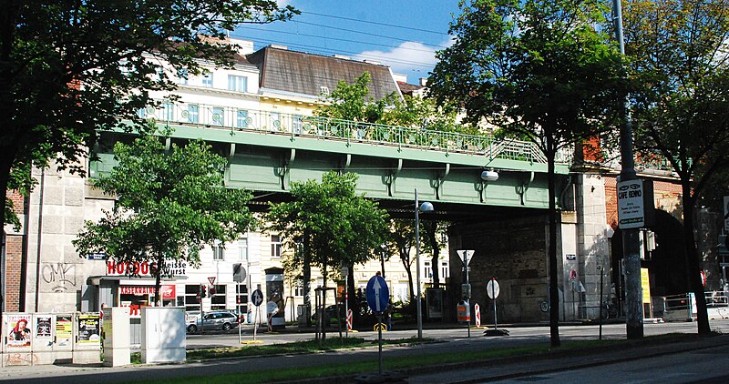 File:GuentherZ 2013-06-07 0138 Wien Guertel LinieU6 Bruecken ueber die OttakringerStrasse.JPG