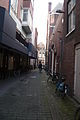 Schoutensteeg vanuit de Smedestraat, Haarlem