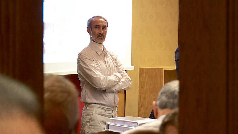 File:Hamid Noury at the Swedish court of law.jpg