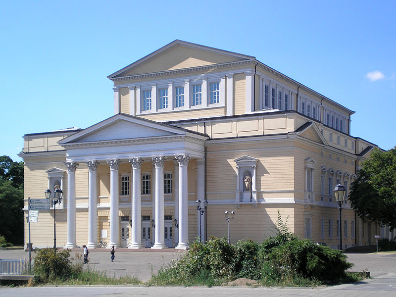 File:Haus der Geschichte-Darmstadt.jpg