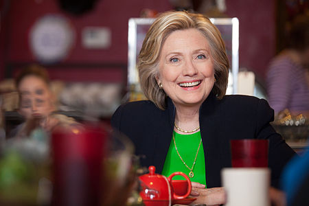 Tập_tin:Hillary_Clinton_April_2015.jpg