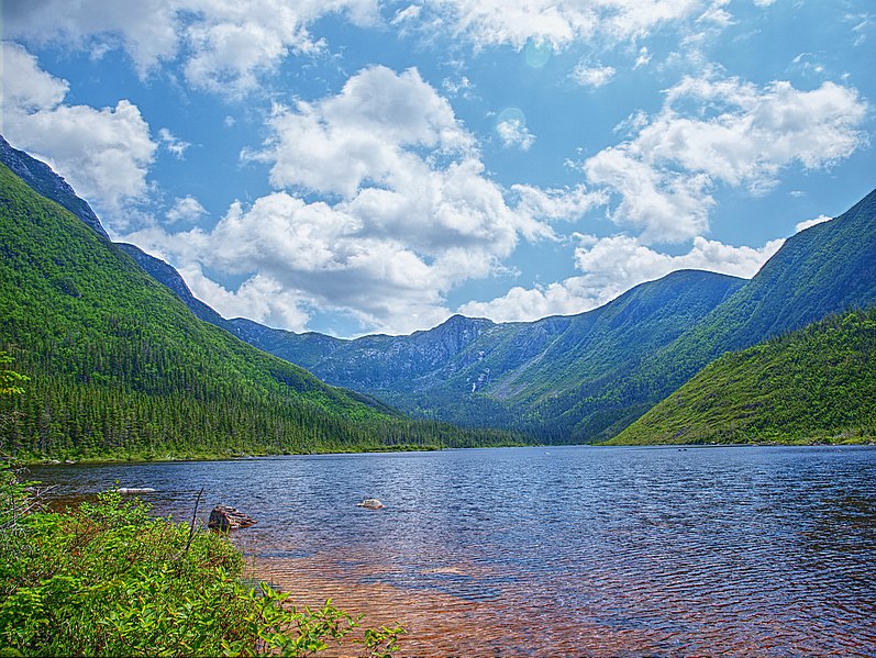 File:Lac aux Américains 2010.jpg