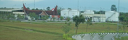 Fail:Lapangan_Terbang_Antarabangsa_Minangkabau_1.jpg