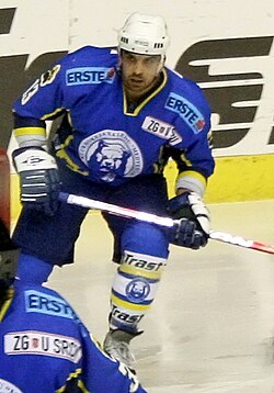 Luka Zagar as a member of Medvescak