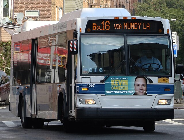 Bx16 bus turning onto 206th Street from Bainbridge Avenue