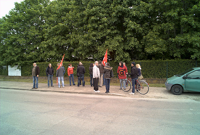 Els primers manifestants.