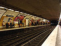Metro Paris - Ligne 5 - station Republique 03.jpg