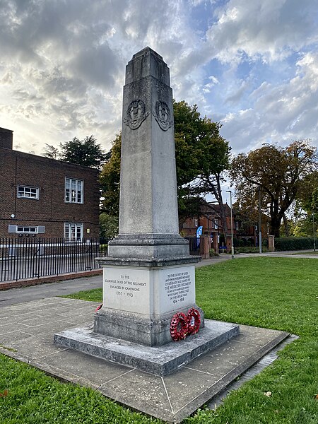 File:Middlesex Regiment War Memorial, Mill Hill, October 2022 02.jpg