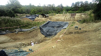 Fouilles des remparts en 2014.