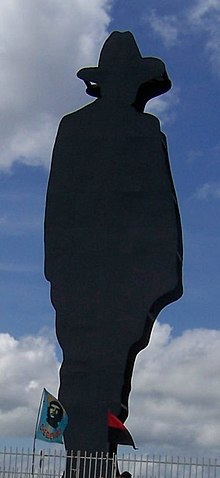 Monumento a Sandino en Tiscapa.jpg