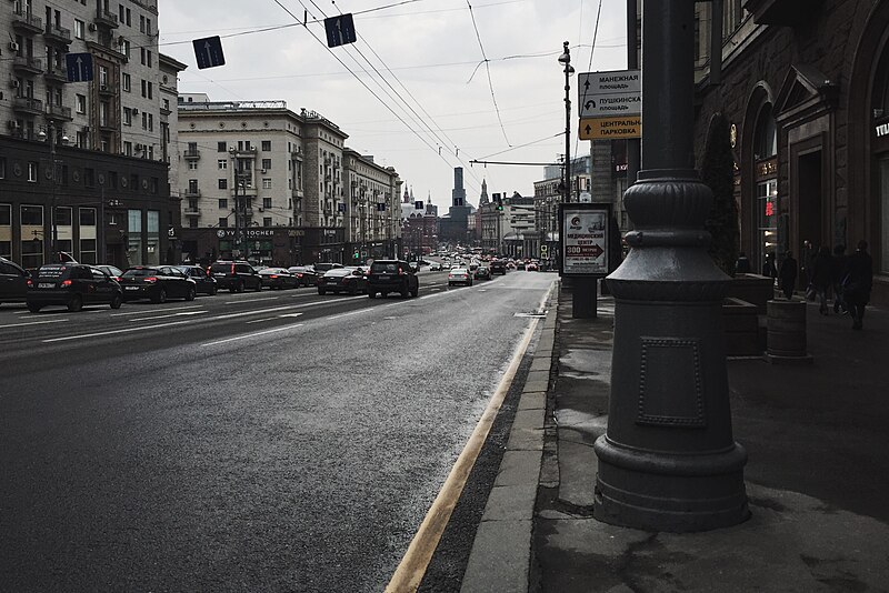 File:Moscow, Tverskaya Street 6, 4 and 9 (31034497715).jpg