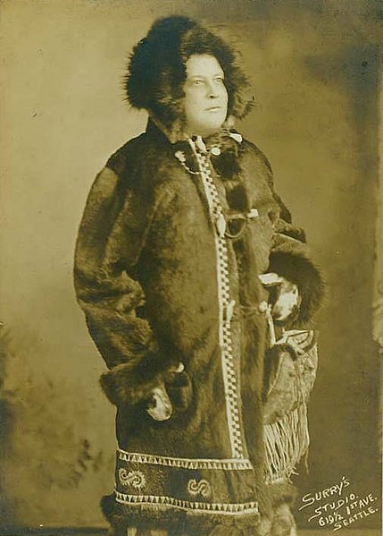 File:Mrs Mary E Hart in Arctic costume, circa 1909 (AL+CA 2915) (cropped).jpg