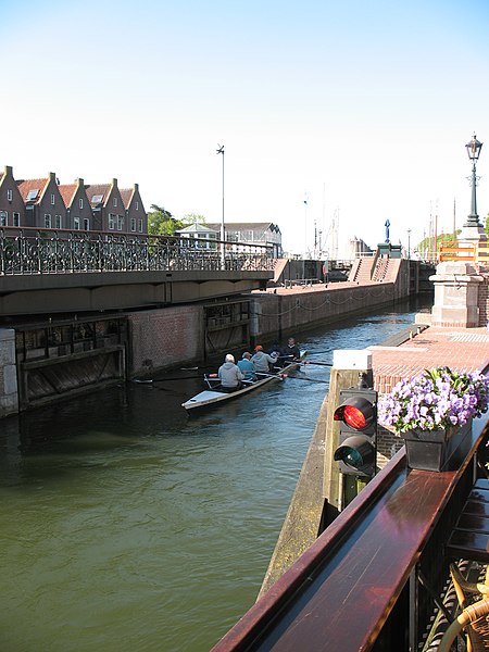 File:Muiden draaibrug 8.JPG