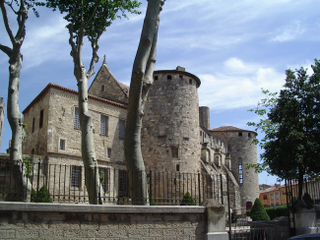 Palacio Nuevo de Narbona, conjunto monumental formado por la Catedral de San Justo y San Pastor y el Palacio de los Arzobispos