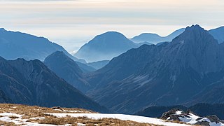 Vom Rosskofel mit Blickrichtung zum südlichen Alpenrand und norditalienischer Tiefebene