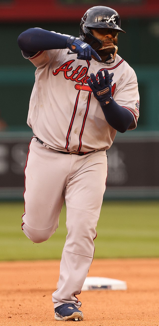 Giants walk off on Pablo Sandoval's homer