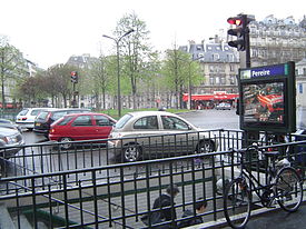 Paris metro3 - pereire - entrance.jpg
