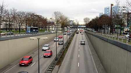 Petuelring vs Lerchenauer Strasse 2009 11