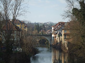 Der Fluss bei Le Pont-de-Beauvoisin