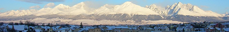 Pohled na Vysoké Tatry z Popradu