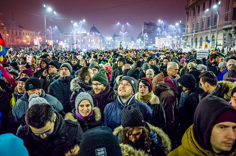 File:Protest against corruption - Bucharest 2017 - Piata Universitatii - 4.jpg