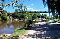 Río Mina Clavero pasarela.jpg
